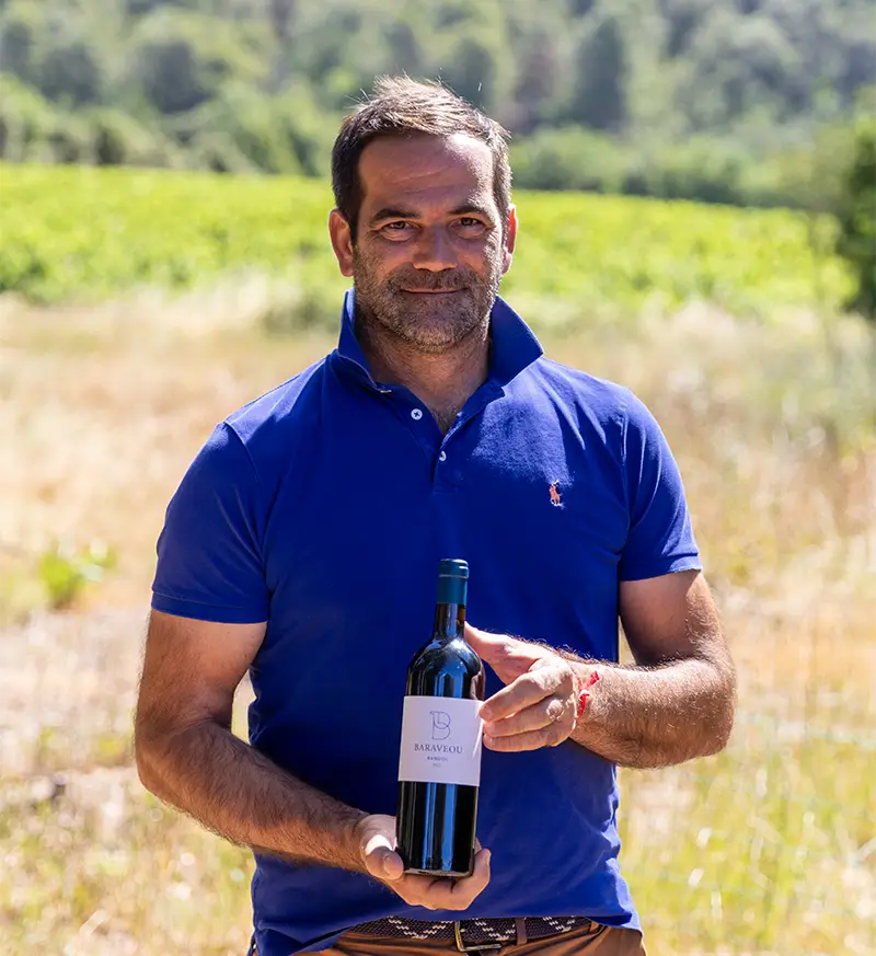 vigneron du domaine baravéou