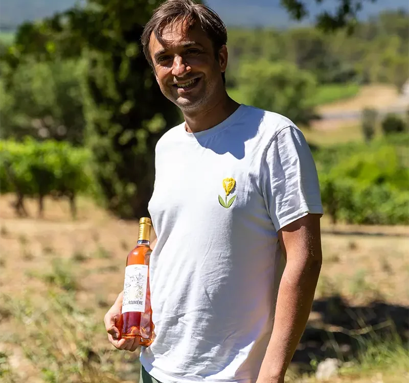 Vigneron du domaine Bunan